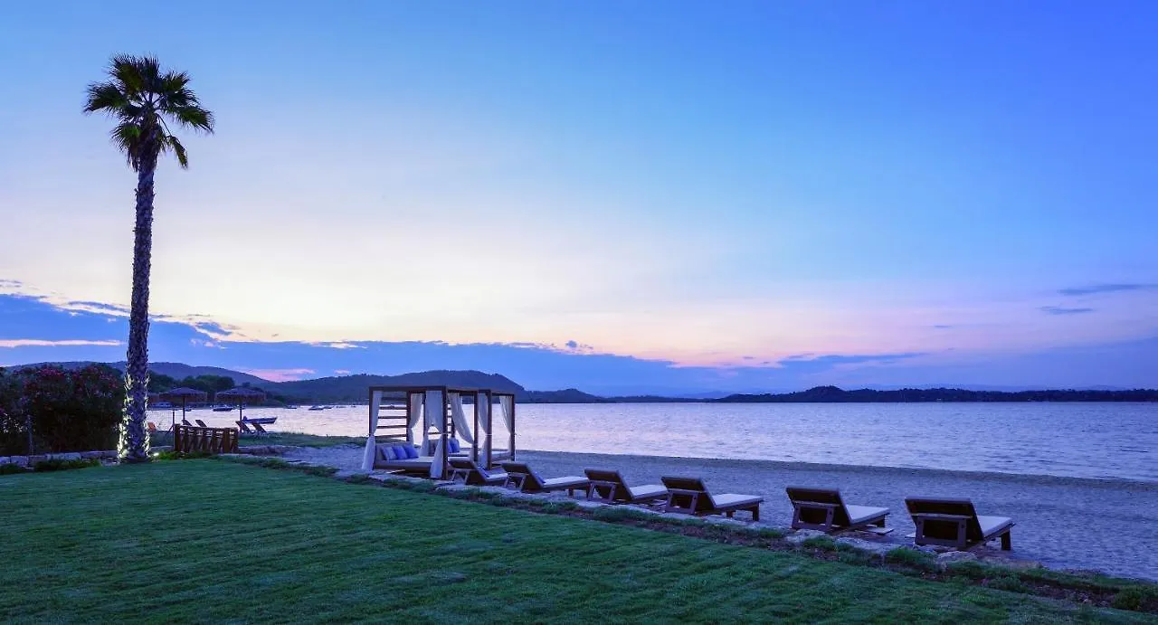 Beachfront Villa Natalia With Two Private Pools Vourvourou